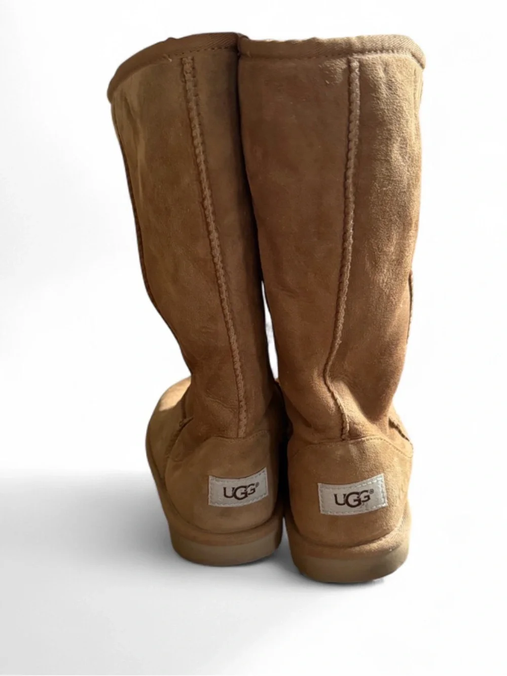 UGG Classic Short II Chestnut Sheepskin Boots Women’s Size 5 EU 35